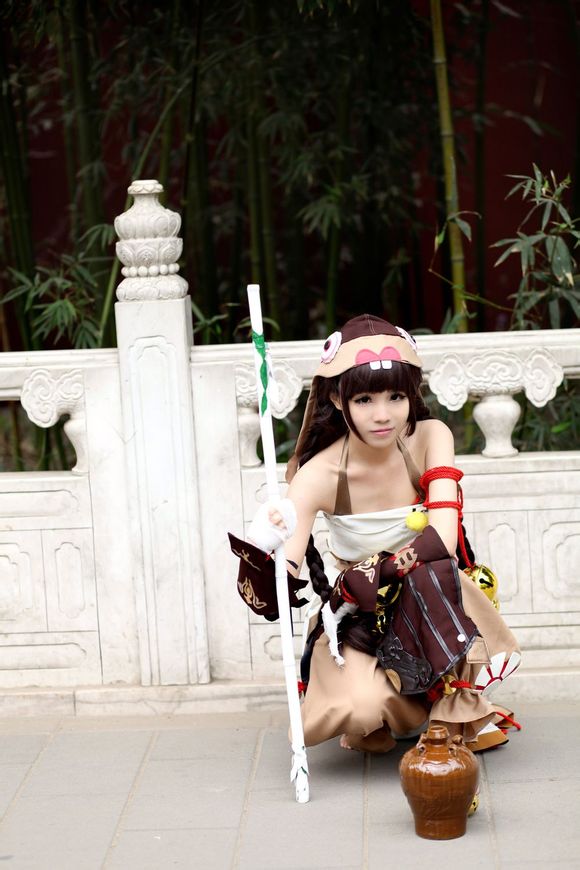 [cosplay]我就是有奶的丐帮不爽你来打我呀[二次元cos]