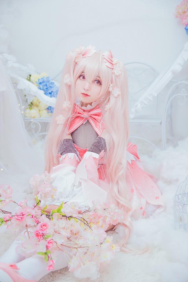 [cosplay]粉粉白白完全唤起老阿姨少女心(≧∇≦)ﾉ[二次元cos]